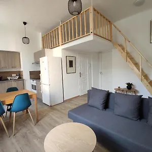 https://2-6-personnes-welcome-to-nice-logement-port.fr-provencehotel.com