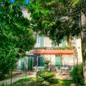 ** Hotel Au Saint Roch - Et Jardin Francia